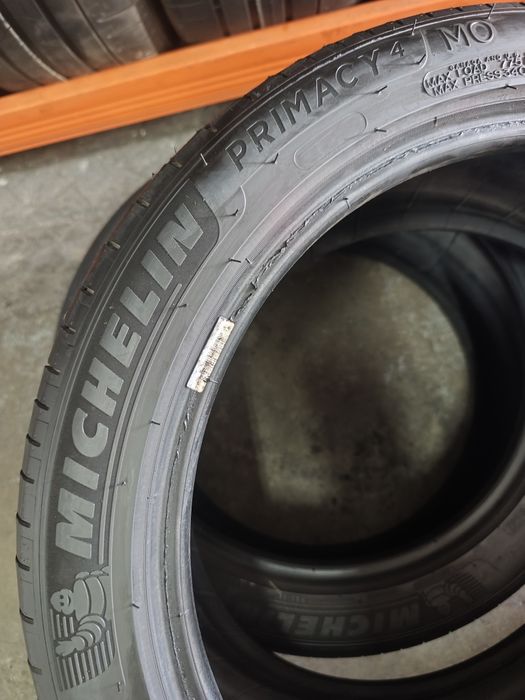Pneus 255/40r18 Michelin Primacy 4 com 80% piso