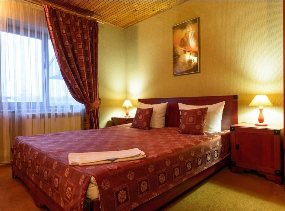 ПРОДАЖ ГОТЕЛЬНОГО КОМПЛЕКСА "Летючий Голандець" в м. Ужгород [діючий]