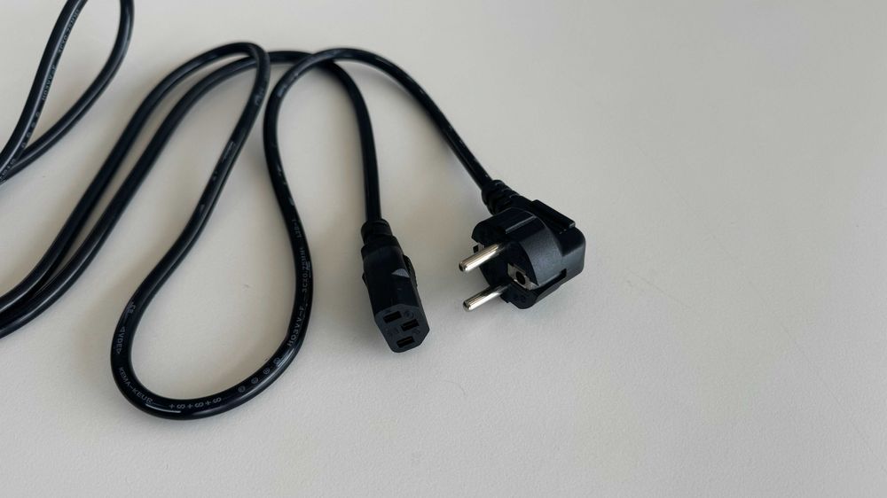 Transformador HuntKey (12.0V - 5.0A - 60W) - NOVO