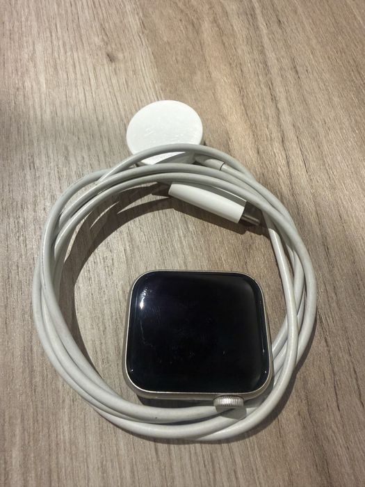 Relogio iphone SE segunda geração luz das estrelas