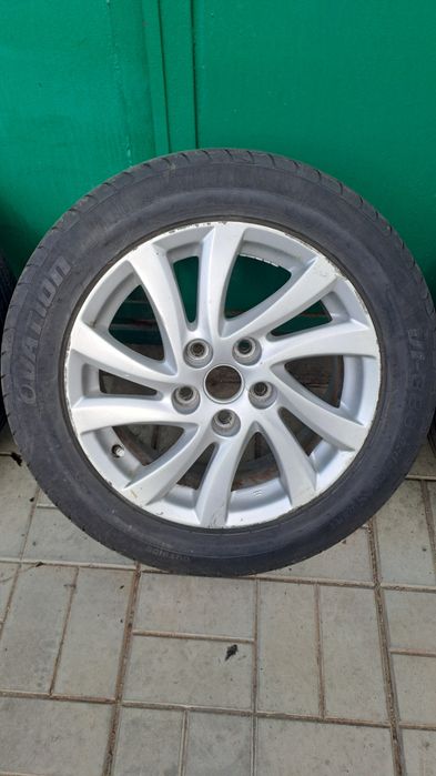 Диски Mazda 3  R16 5x114.3 з шинами