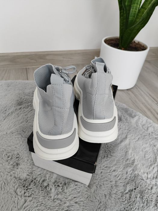 Szare buty sportowe r. 37 skarpetkowe nowe z metką