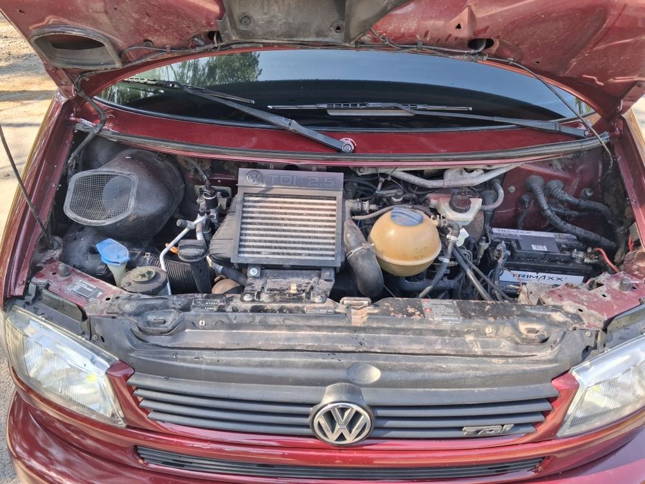 Volkswagen Caravelle transporter 2.5tdi 75kw