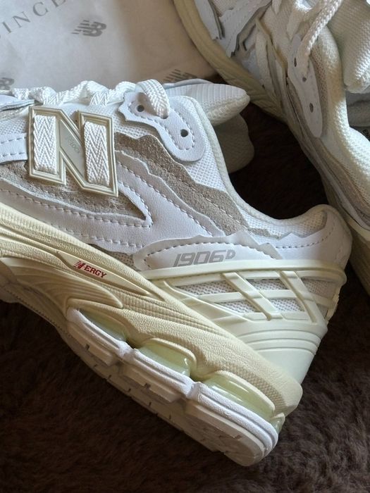 Кросівки New Balance 1906D