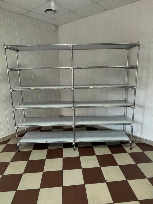 regał wolnostojący