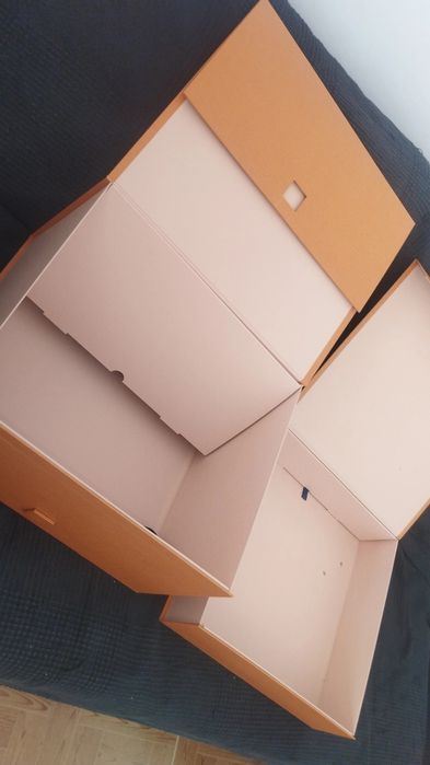 Caixas Louis Vuitton