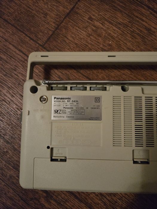 Радіо Panasonic RF-545L