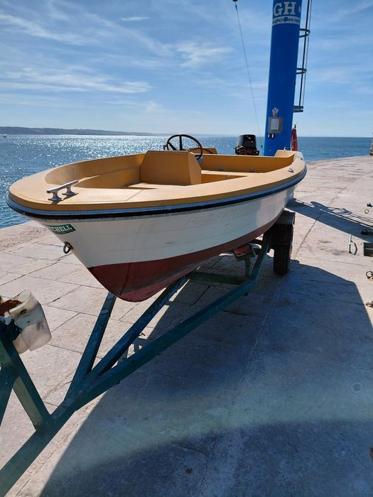 Barco de Recreio 18HP 13,42KW