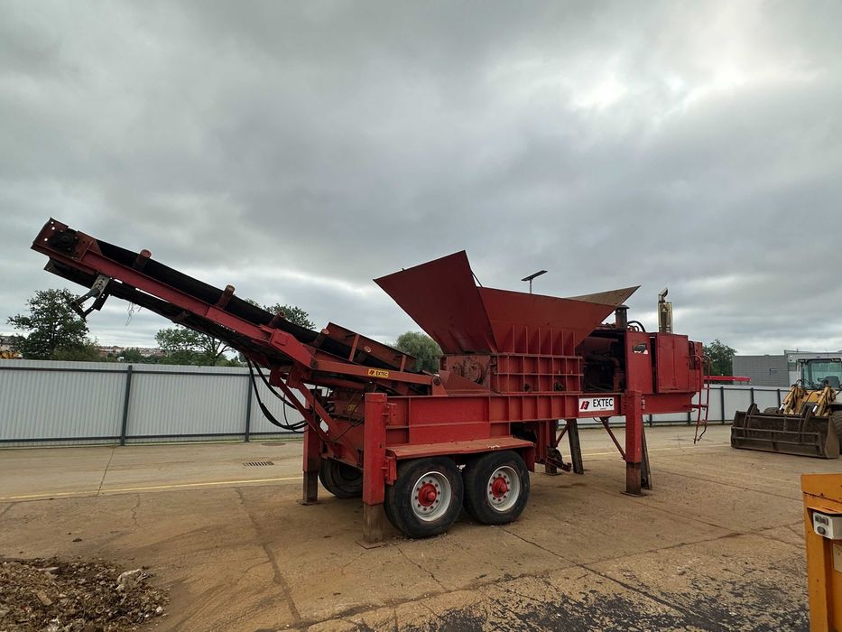 Kruszarka EXTEC Caterpillar