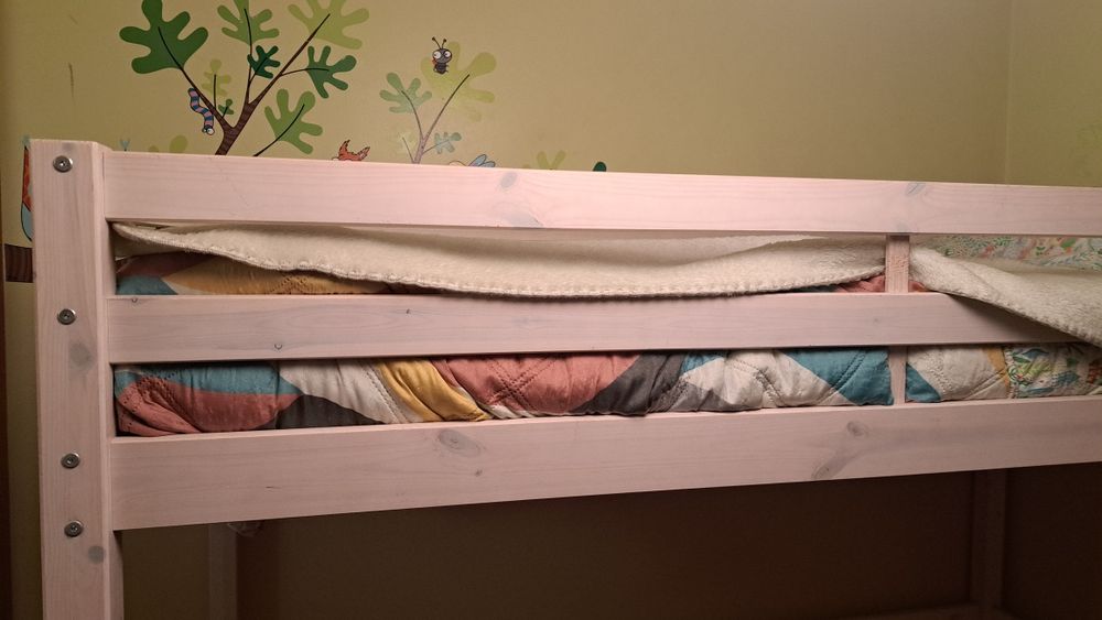 Cama Alta para Criança