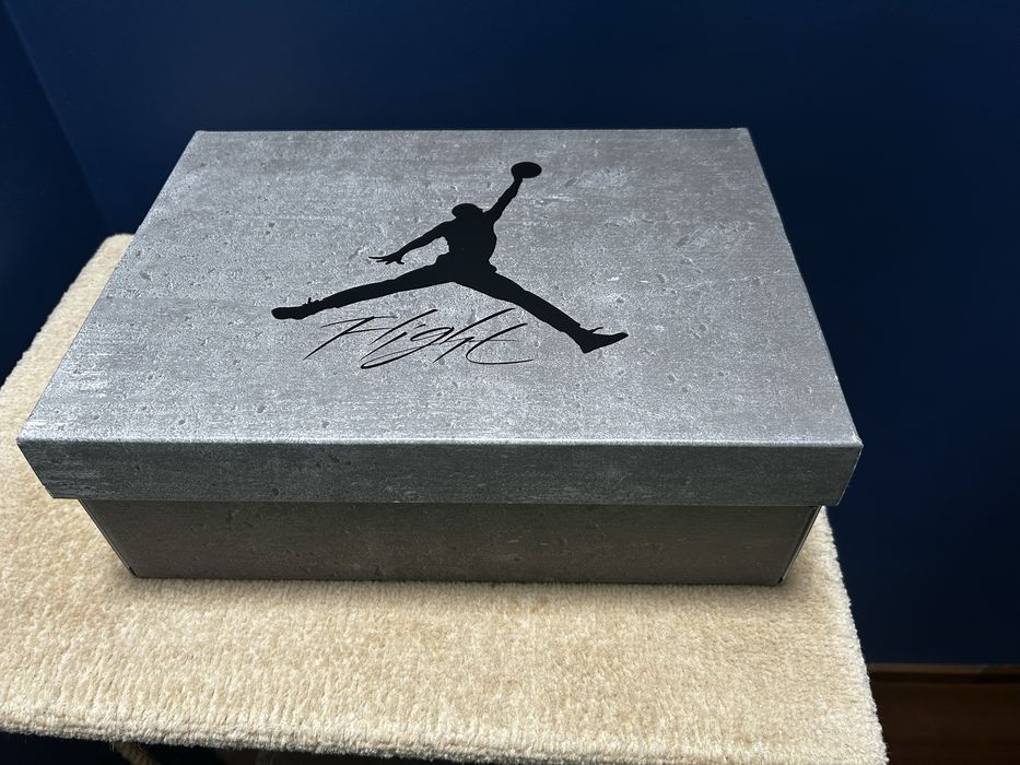 Jordan 4 Cave Stone