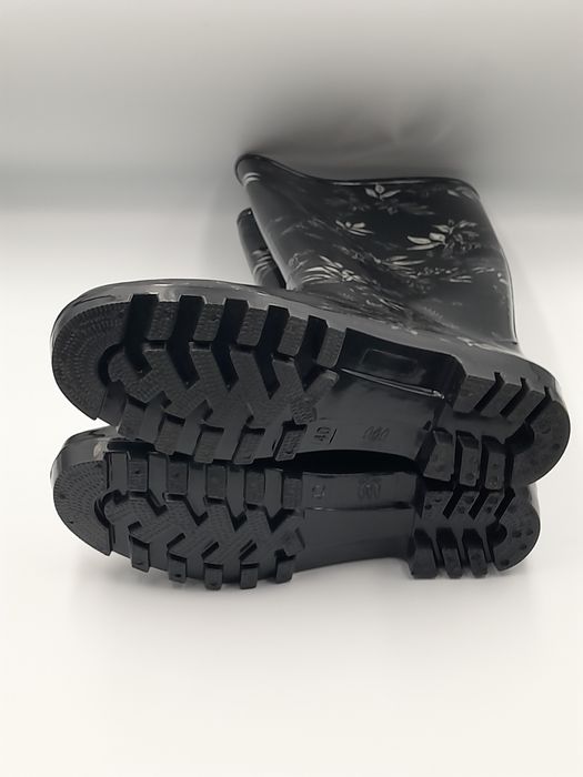 Super Czarne kalosze z jasnym wzorem Rozmiar 36