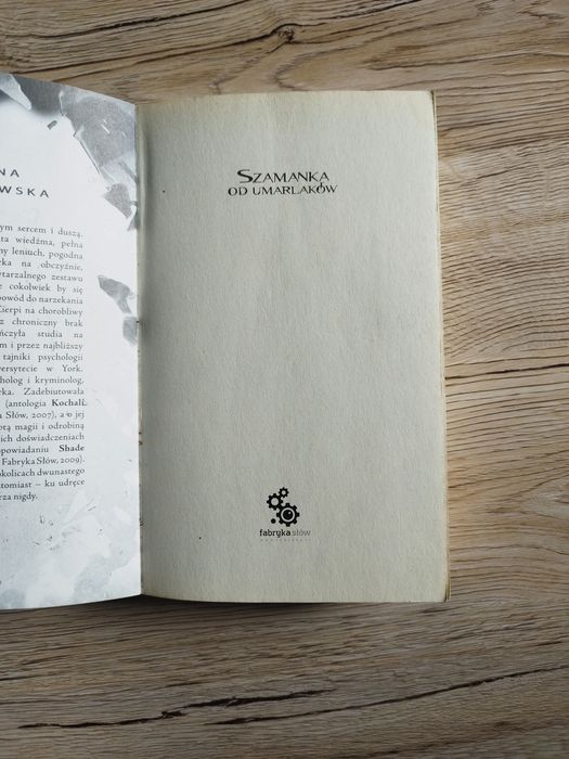 Szamanka od umarlaków M. Raduchowska