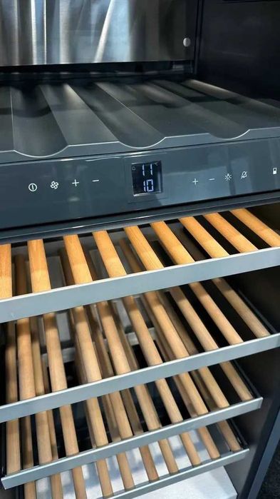 Винний холодильник GAGGENAU серії 200 RW282260