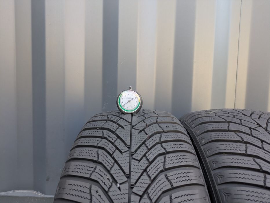 205/55R17 Kumho WinterCraft WP52 Zima