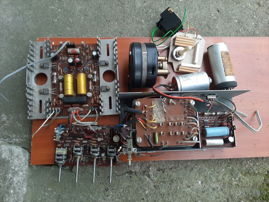 Wzmacniacz Stereo 2x 35W