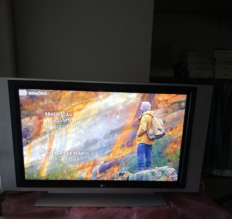 TV RZ-42PX11 106 centímetros