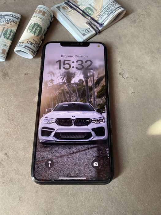 Продам apple XS Max 64гб