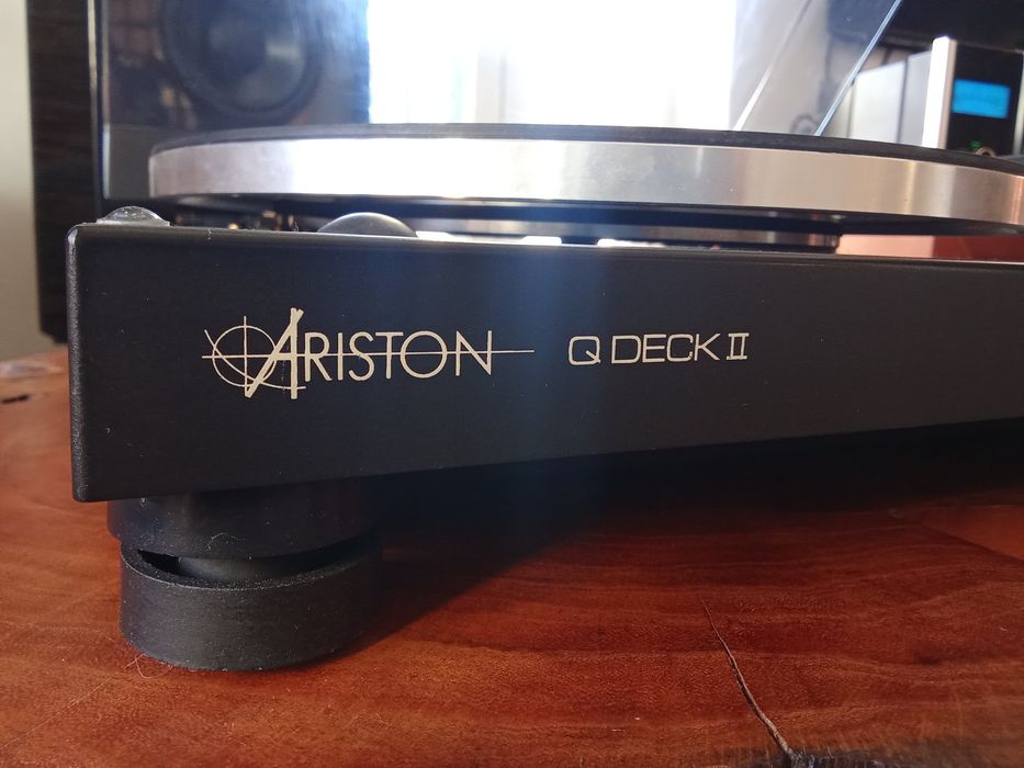 Gira discos Ariston Q Deck II