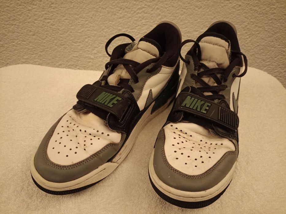 Buty sportowe Jordan Nike, rozmiar 42.5