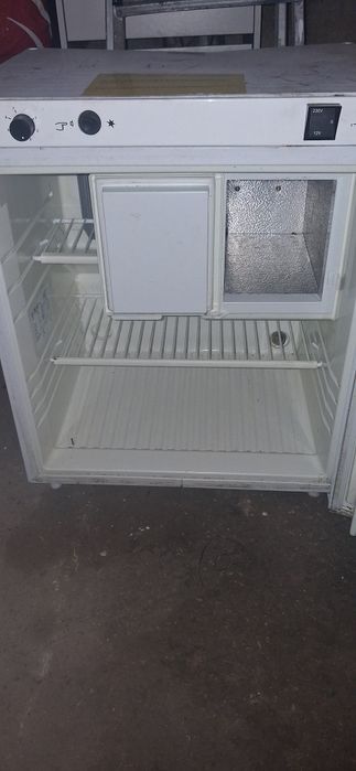 Caravana pluma 280