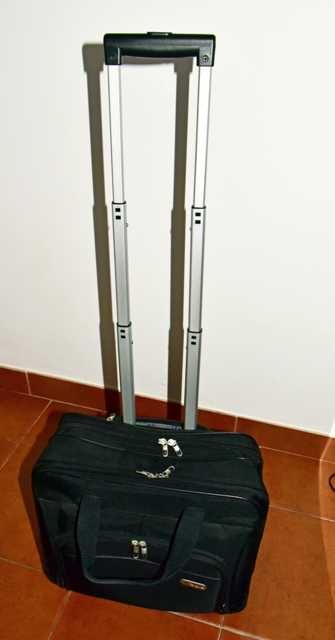 Trolley para computador ou para Pastas de Arquivo