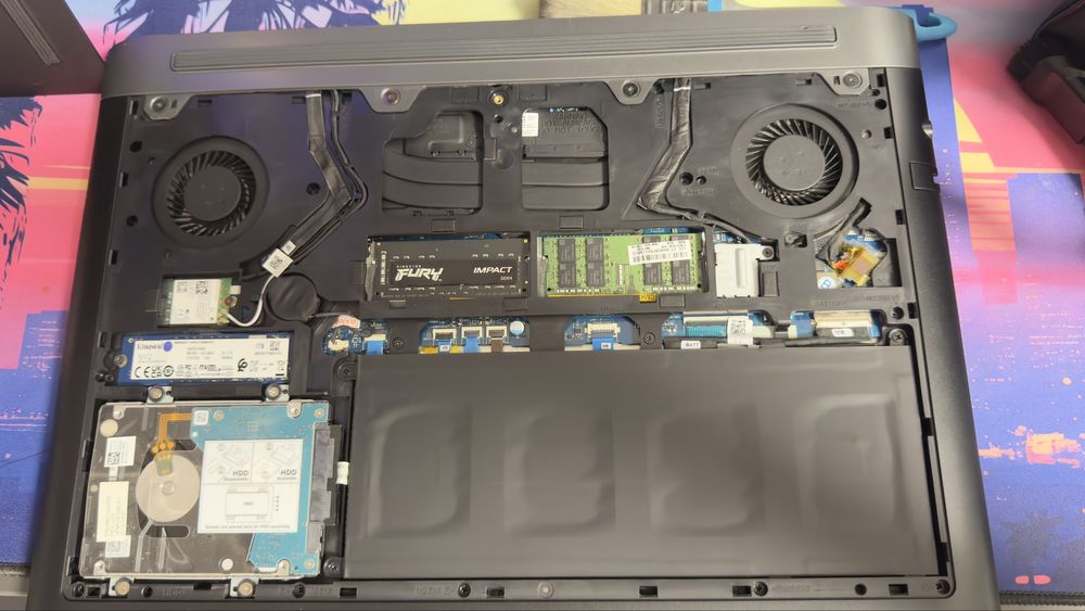 Ігровий ноутбук Dell Inspirion 15-7577