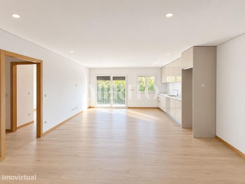Apartamento T2 Novo em Galegos (Santa Maria)