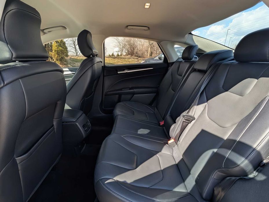 Ford Fusion Titanium      2018