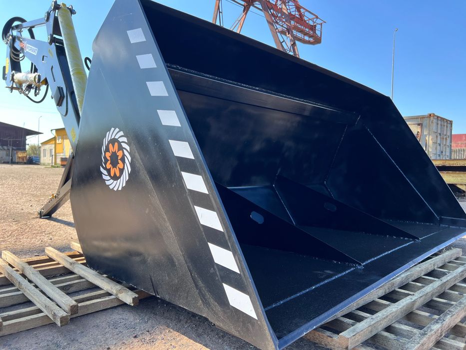 Фронтальний Знімний Навантажувач з ковшем 1.3 м3 для трактора МТЗ ЮМЗ