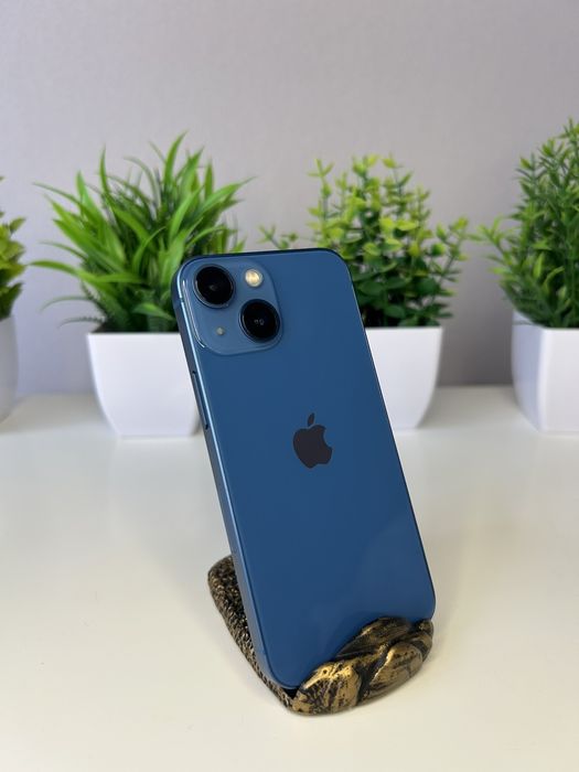 iPhone 13 mini продаю свой телефон