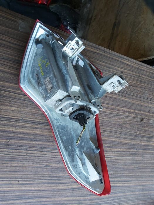 Lampa lewy tył C4 picasso Lift