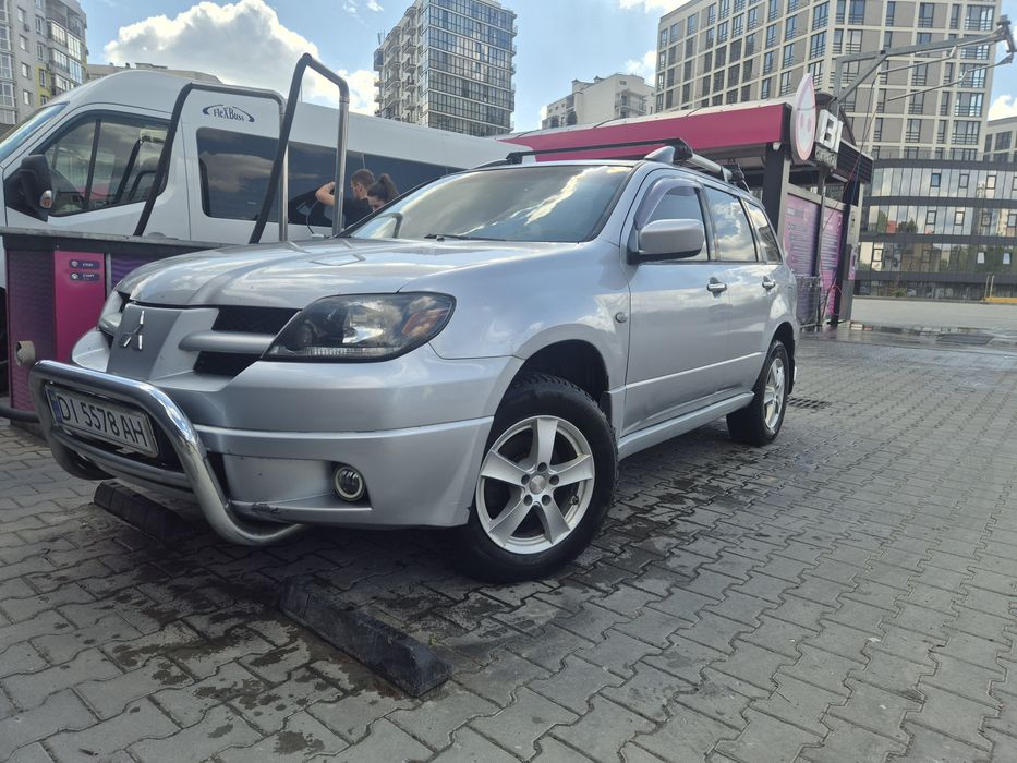 mitsubishi outlander 1 2004 2.0 Г/Б
