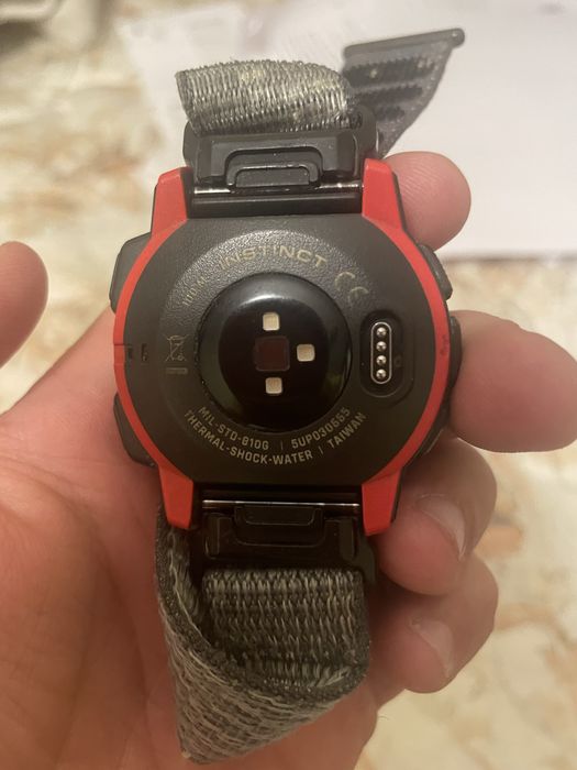 Garmin instinct red flame