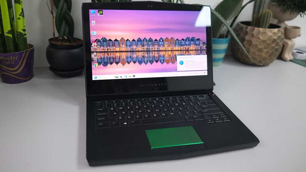 Dell Alienware 13 R3 i7 -7700 HQ 16 1 tb SSD 128 GTX 1060 13 2.5K Oled ...