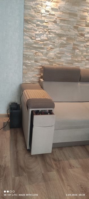 Sofa z zagłówkami.Sprzedam sofę używaną