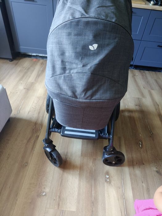 Sprzedam  wózek 4w1