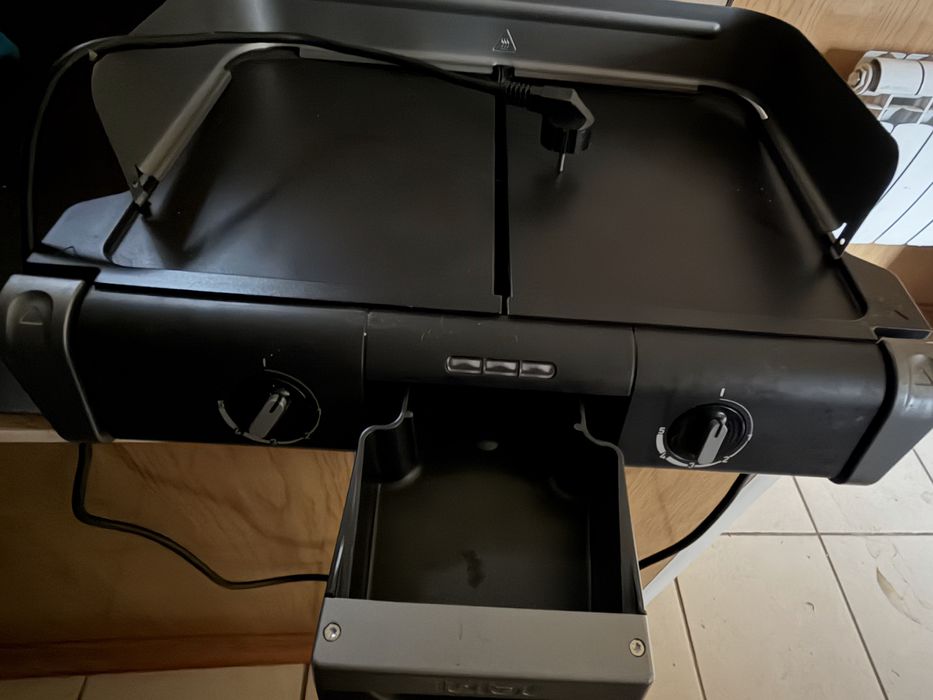 Гриль TEFAL Family Flavor TG805N10 Plancha & Grill