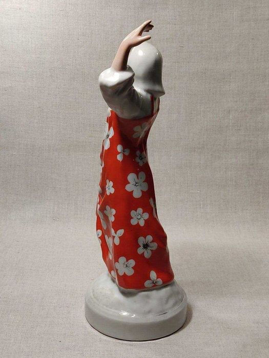 РЕДЧАЙШАЯ статуэтка «ЛИДИЯ РУСЛАНОВА Плясунья» Барановка фарфор СССР