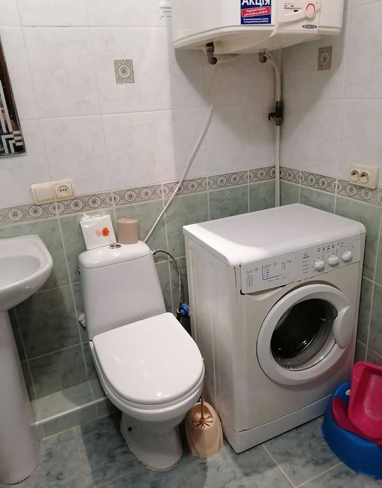 У продажу добротна 2к квартира! Мінімальне оформлення!