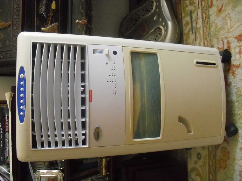 Ar condicionado climatizador.