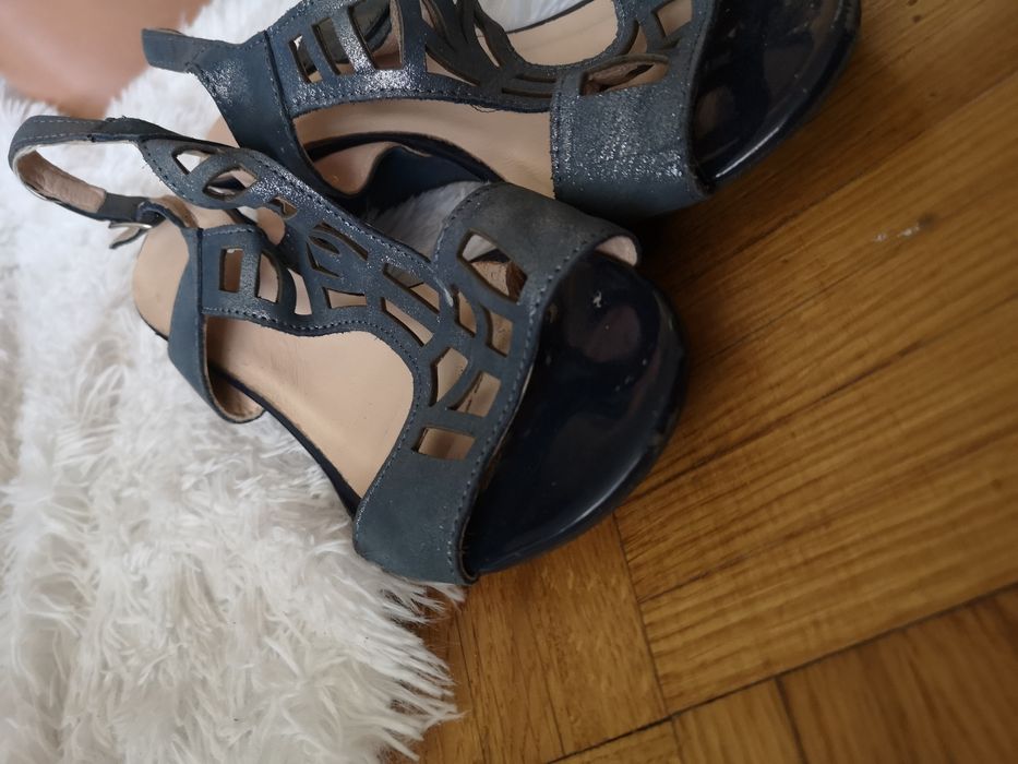 Sandały na koturnie Sergio Bardi