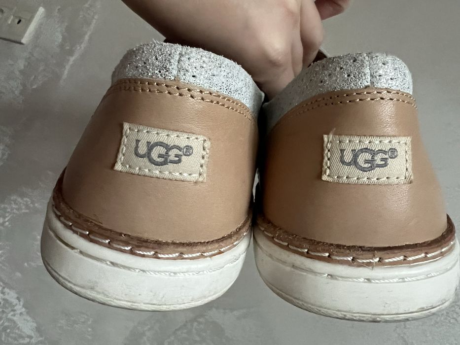 Мокасіни Ugg розмір 40