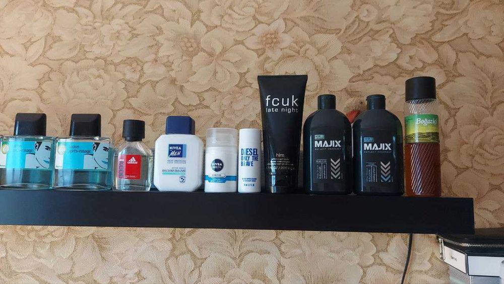 Ексклюзивні брендові засоби після гоління для чоловіків
