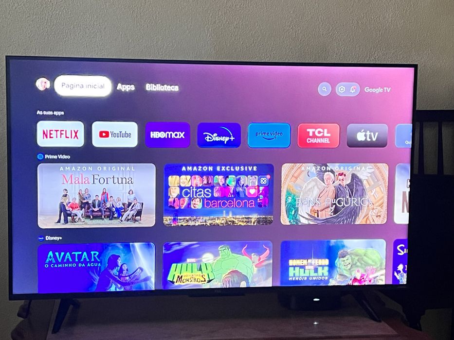 TCL TV, 43 Inches, Used for 3 Months64550209386627122