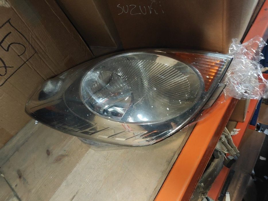Farol Frente Direito / Otica Direita Nissan Note (E11, Ne11)  260109U1