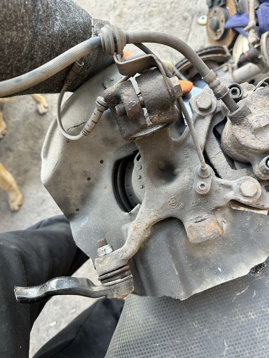 Ступицы в сборе Bmw e46 1.9 бенз