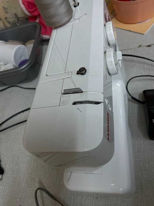 Швейная машина Janome XR-23
