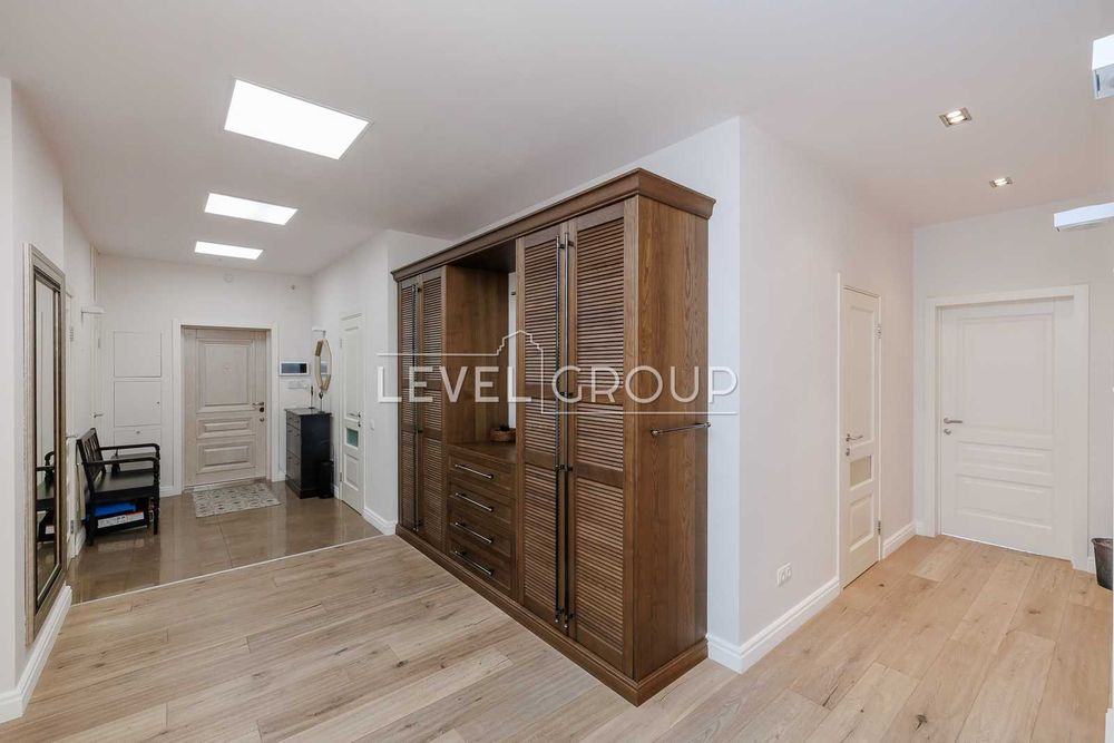 ЖК Пори року (Времена года) 3-к з якісним ремонтом