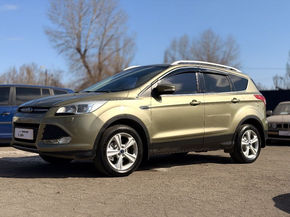 Форд куга 2015 рік